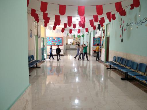 مدرسه پسرانه کاشانی و دخترانه استقلال