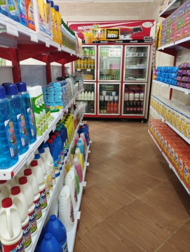 عکس فروشگاه مواد غذایی پدر