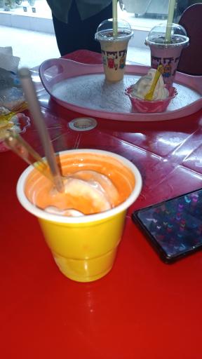 عکس بستنی آوین شعبه 2