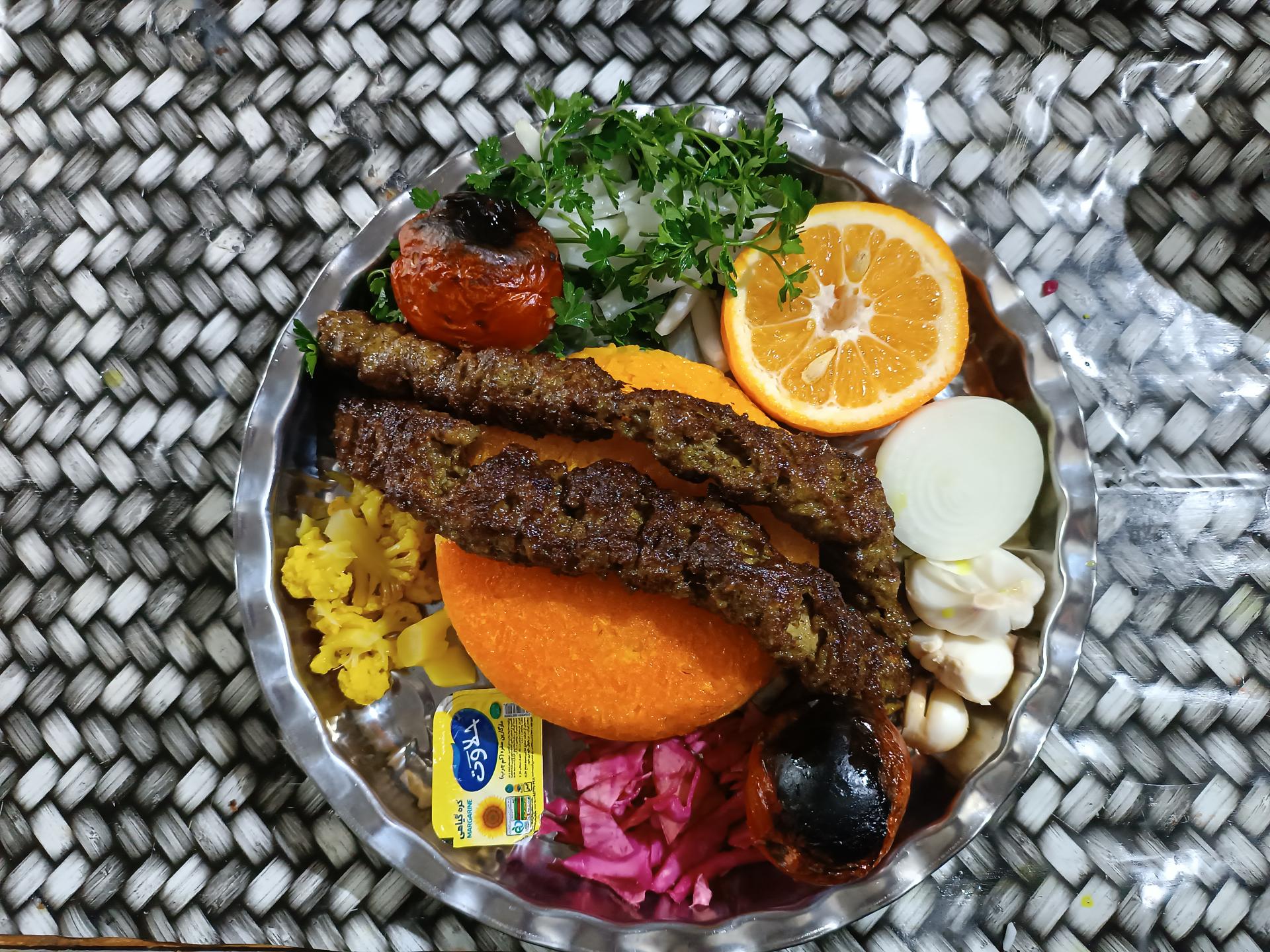 عکس رستوران پدر سالار