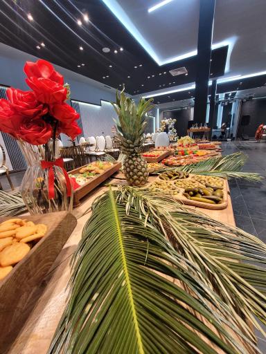 عکس باغ سارا 