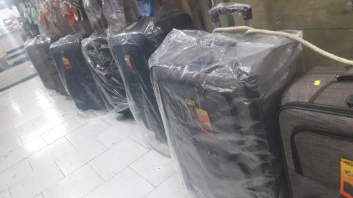 عکس تعمیرات چمدان  و کفش احسان