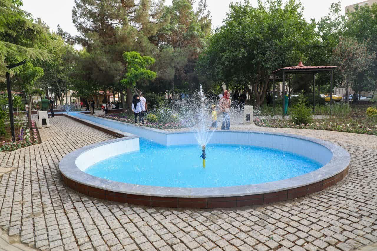 عکس بوستان اتحاد