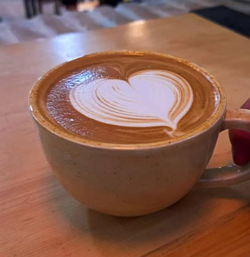 عکس کافه بادوما خانه امن خانواده‌ها