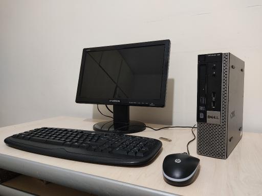 عکس تعمیرات کامپیوتر و لپ تاپ پارس (فردا سیستم شعبه۲)