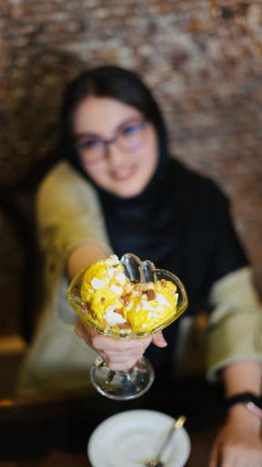 بستنی اکبری