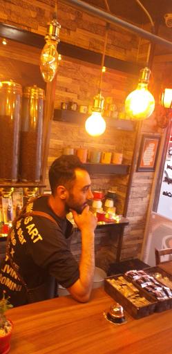 عکس کافه جوان