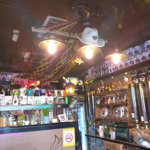 عکس کافه جوان