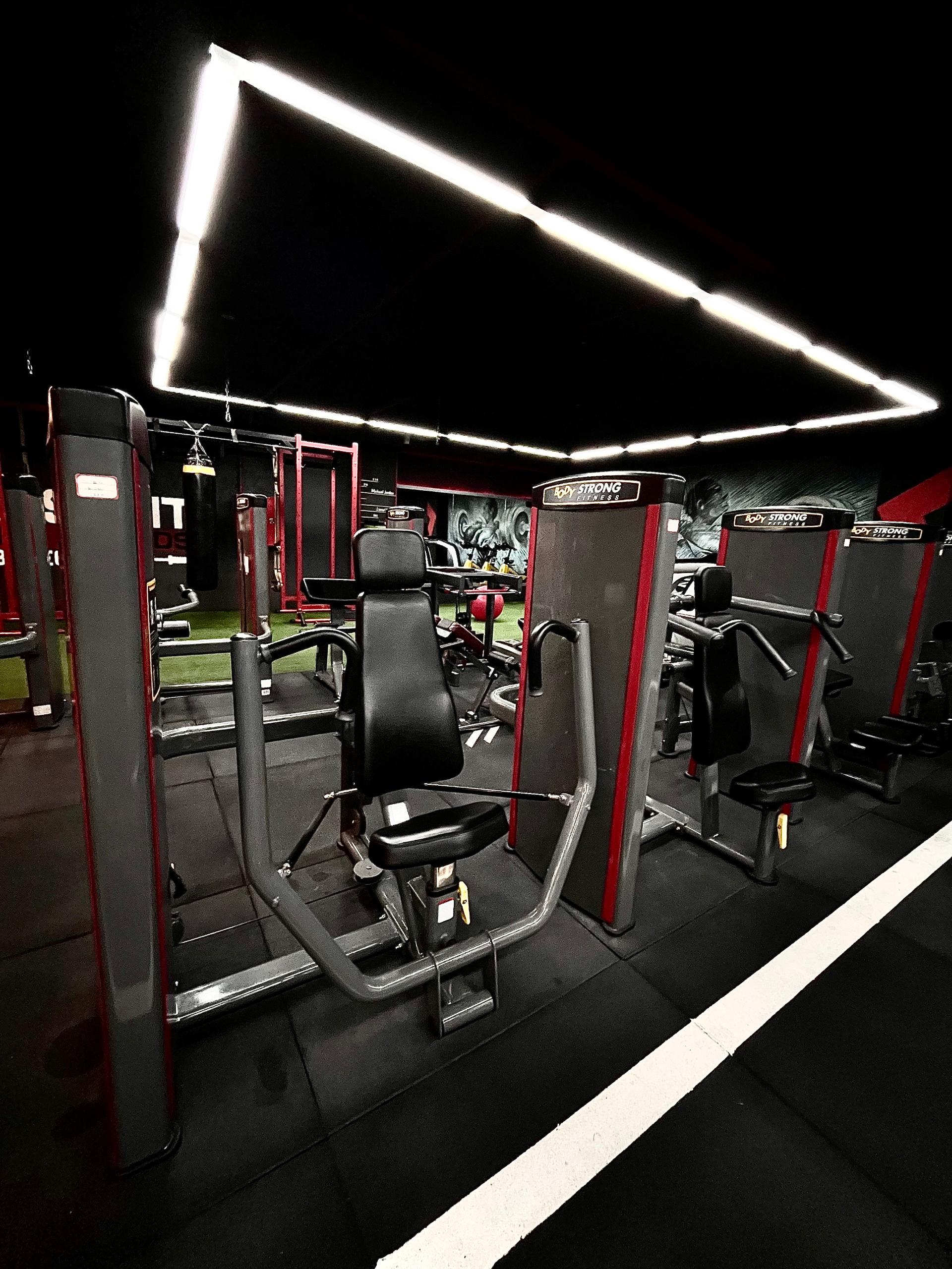 عکس مجتمع بدنسازی بدن من