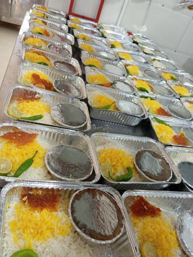 عکس رستوران سنتی و تهیه غذای حاج علی