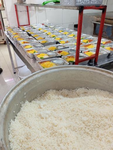 عکس رستوران سنتی و تهیه غذای حاج علی