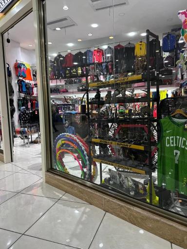 عکس فروشگاه ورزشی تبریز مارتن اسپرت