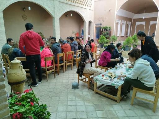 عکس اقامتگاه عمارت سنتی شاباز ورزنه 