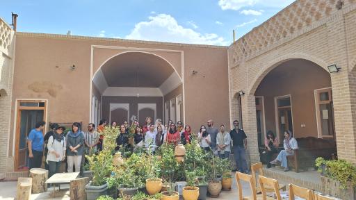 عکس اقامتگاه عمارت سنتی شاباز ورزنه 