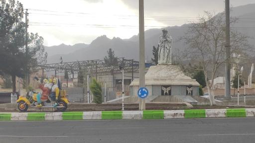 عکس میدان دانشگاه