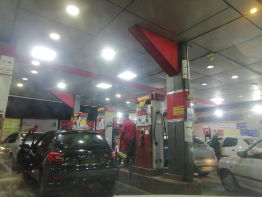 عکس پمپ بنزین