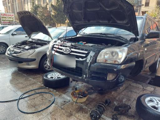 عکس خدمات فنی  مکانیکی و برق آریا