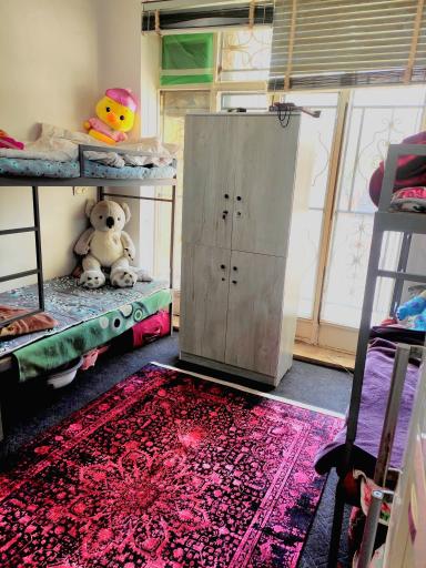 عکس خوابگاه دخترانه شهرمهر