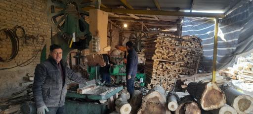 عکس کارگاه پالت چوبی برادران اکبری