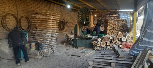 عکس کارگاه پالت چوبی برادران اکبری