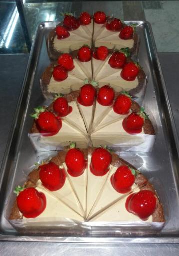 عکس شیرینی سرای نارگیل