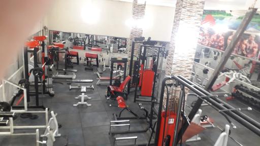 عکس باشگاه بدنسازی قهرمان ساز