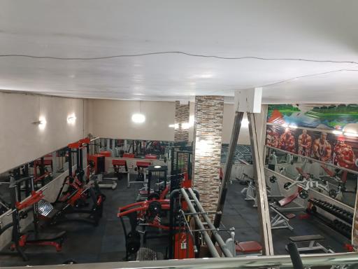 عکس باشگاه بدنسازی قهرمان ساز