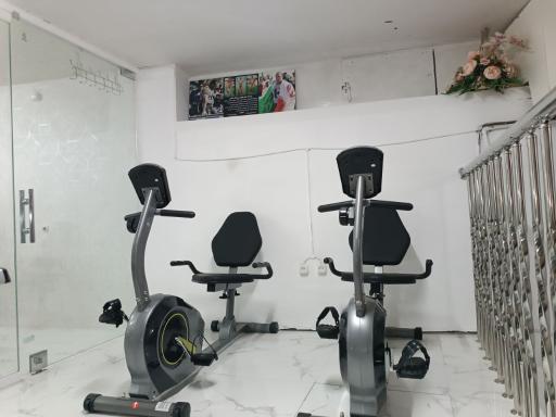 عکس باشگاه بدنسازی قهرمان ساز