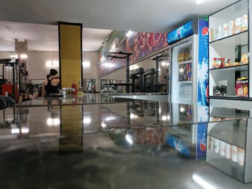 عکس باشگاه بدنسازی قهرمان ساز