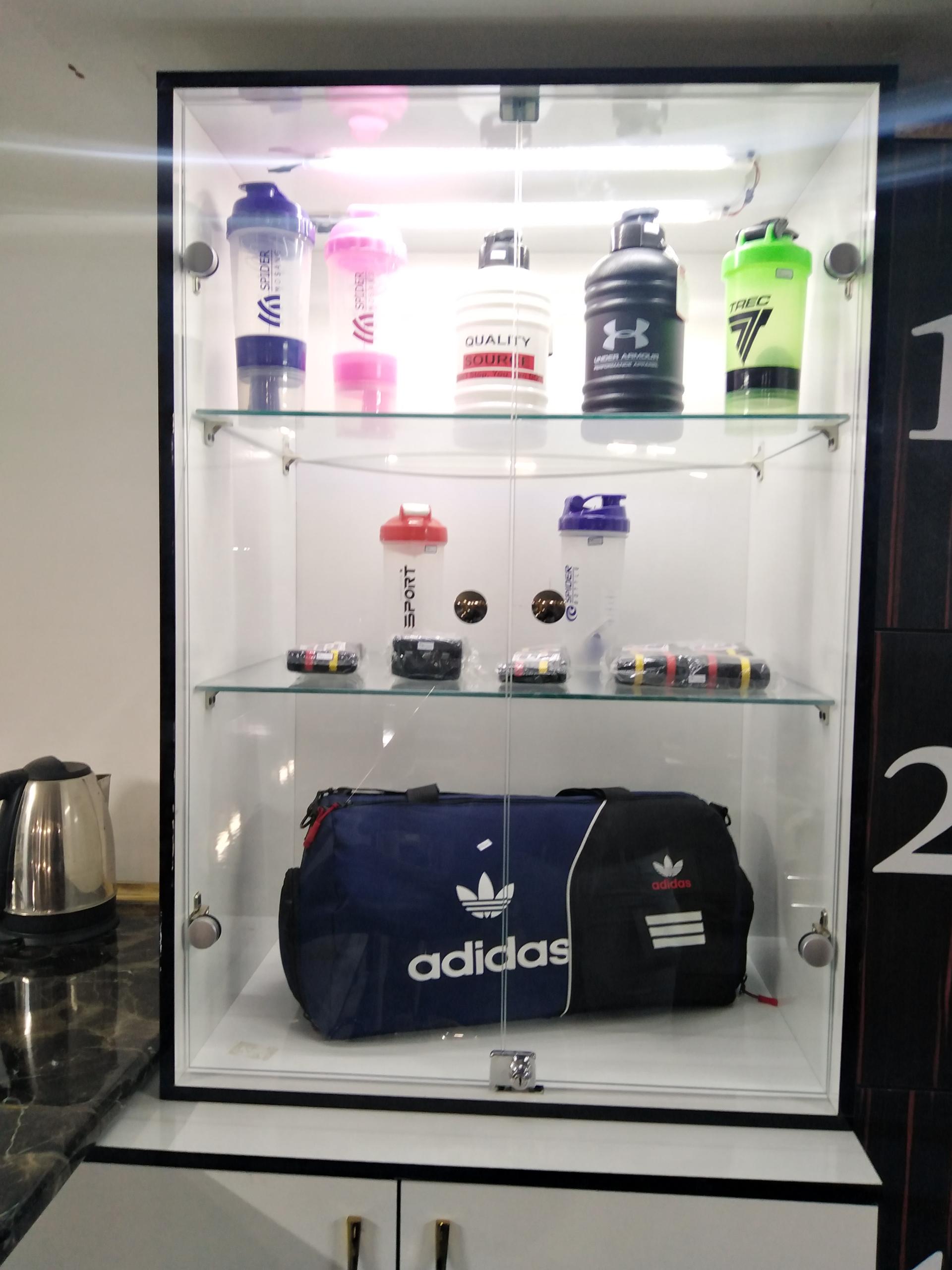 عکس باشگاه بدنسازی قهرمان ساز