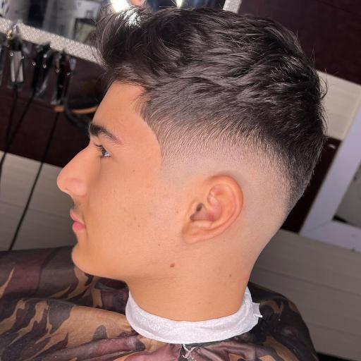 عکس پیرایشگاه چپ دست