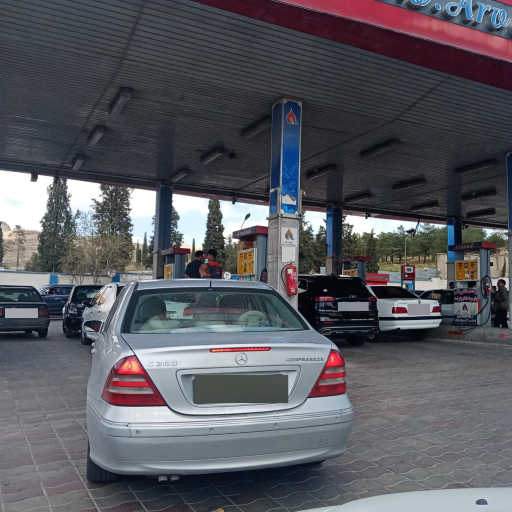 عکس پمپ بنزین