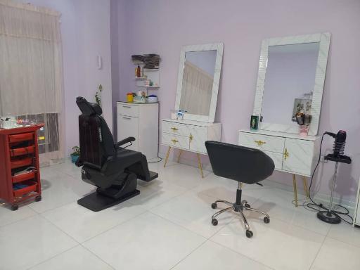 عکس سالن زیبایی ماه پری