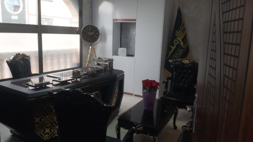 عکس دپارتمان تخصصیِ‌ املاک دکتر ملک