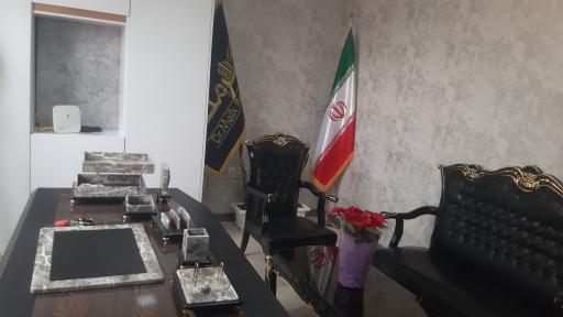 عکس دپارتمان تخصصیِ‌ املاک دکتر ملک