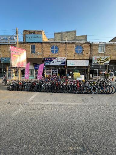 عکس فروشگاه موتور سیکلت و دوچرخه صفری