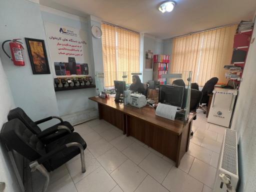 عکس تعمیر کارتخوان و خودپرداز 