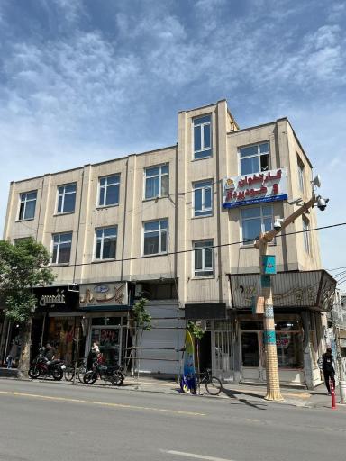 عکس تعمیر کارتخوان و خودپرداز 