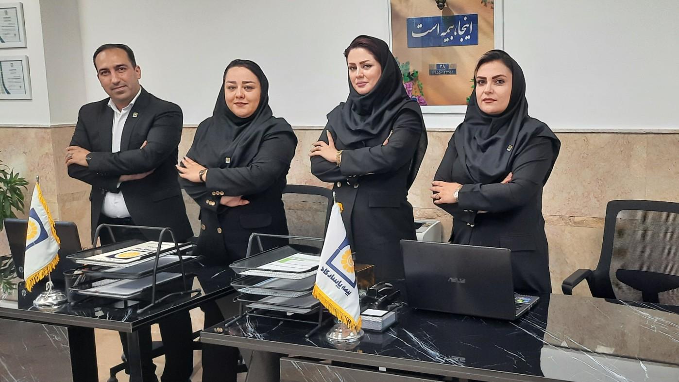 عکس نمایندگی بیمه پاسارگاد