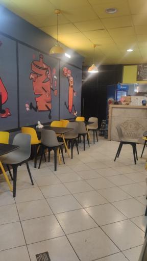 عکس پیتزا شاهان، شعبه ۲