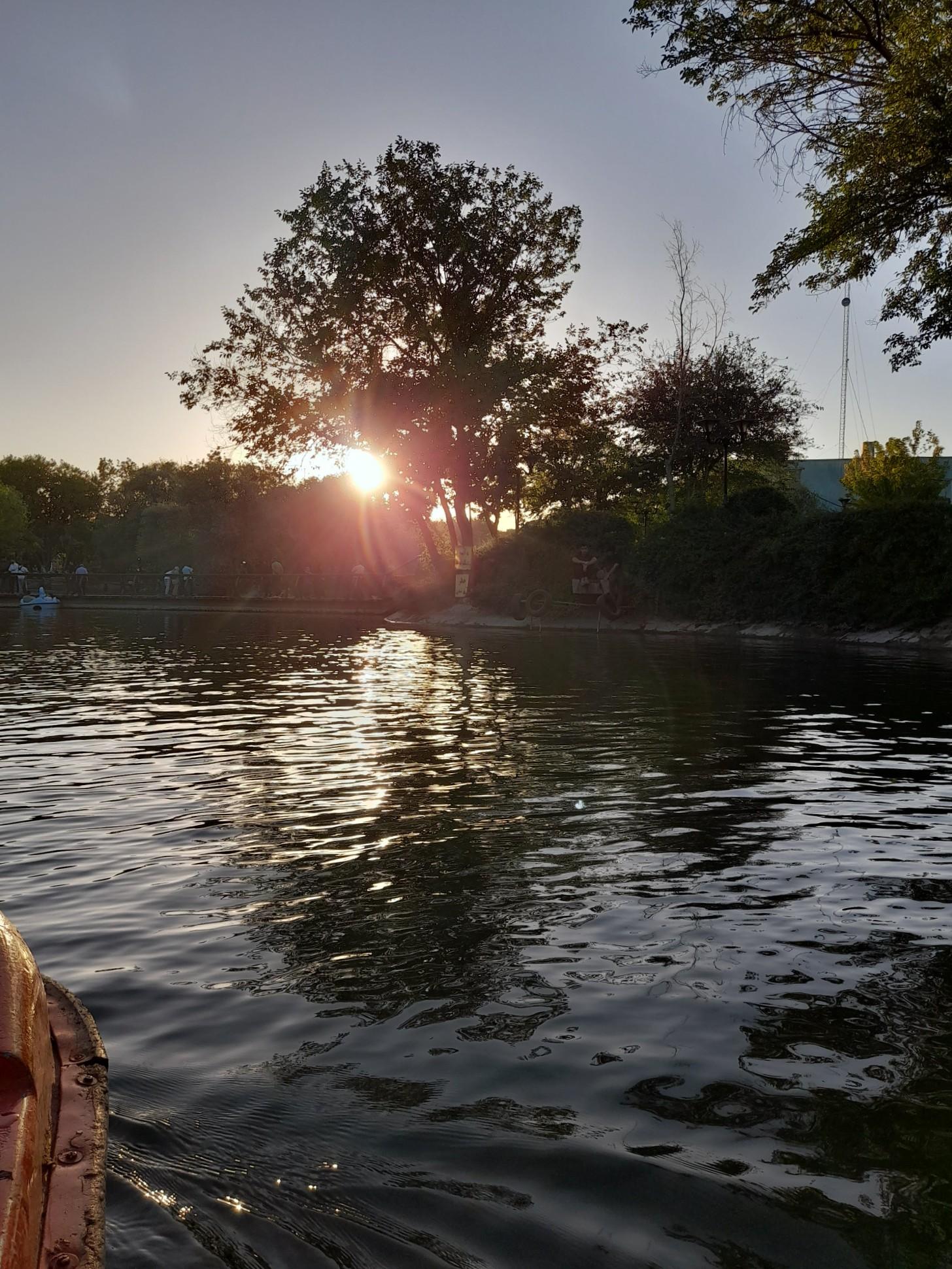 عکس پارک ملت