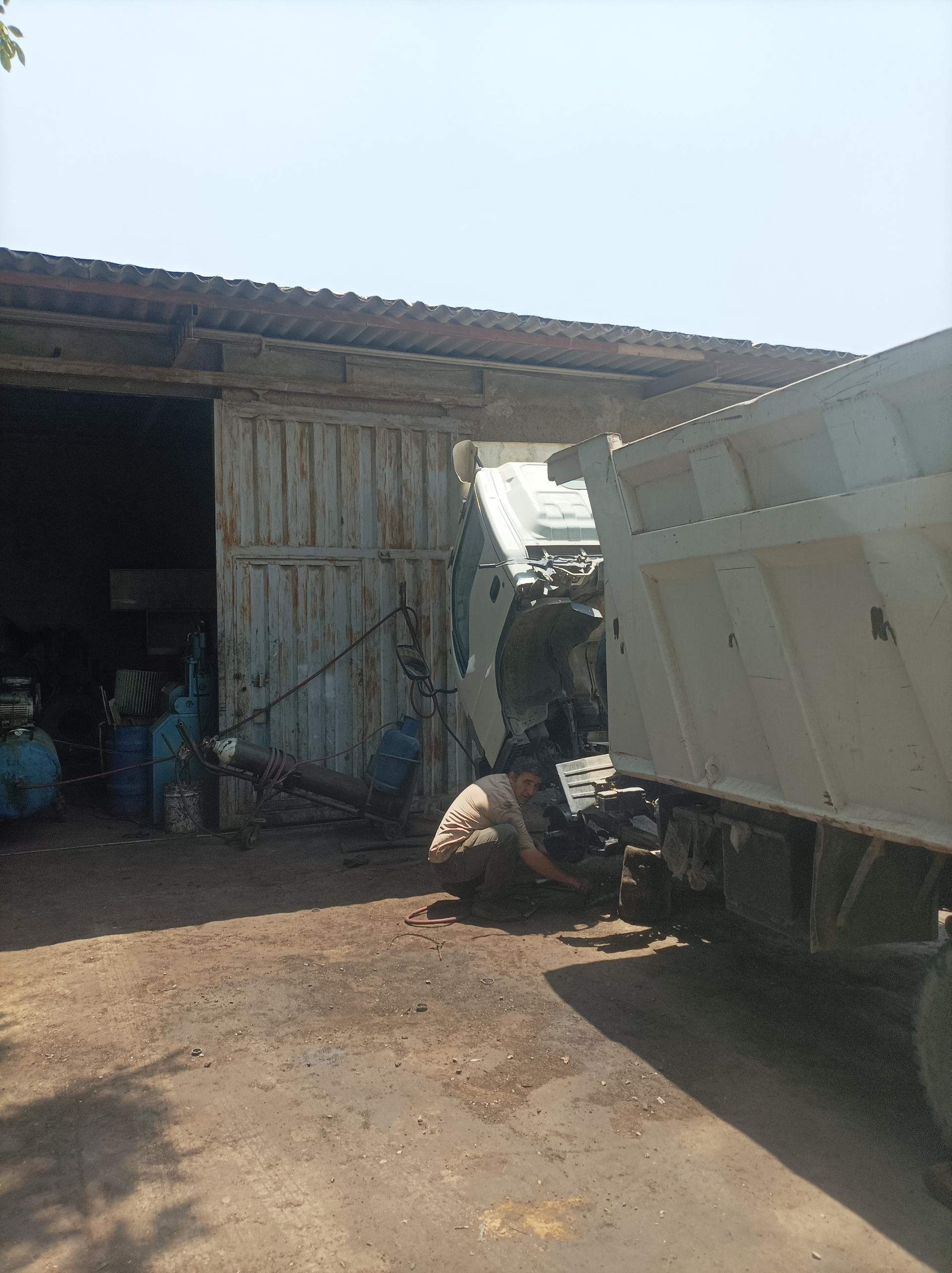 عکس آهنگری و جلوبندی سازی محمد کامیون و کامیونت