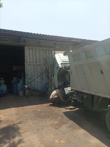 عکس آهنگری و جلوبندی سازی محمد کامیون و کامیونت