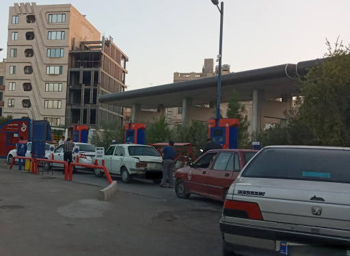 عکس پمپ بنزین 