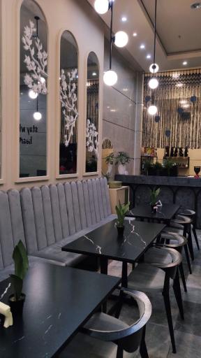 عکس کافی شاپ درخت