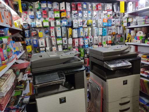 عکس فروشگاه لیرا