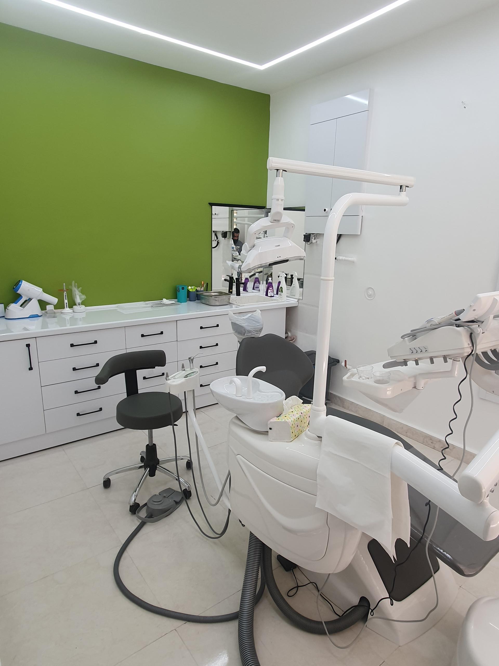 عکس مطب دکتر سید امیرمهدی حسینی متخصص دندانپزشکی