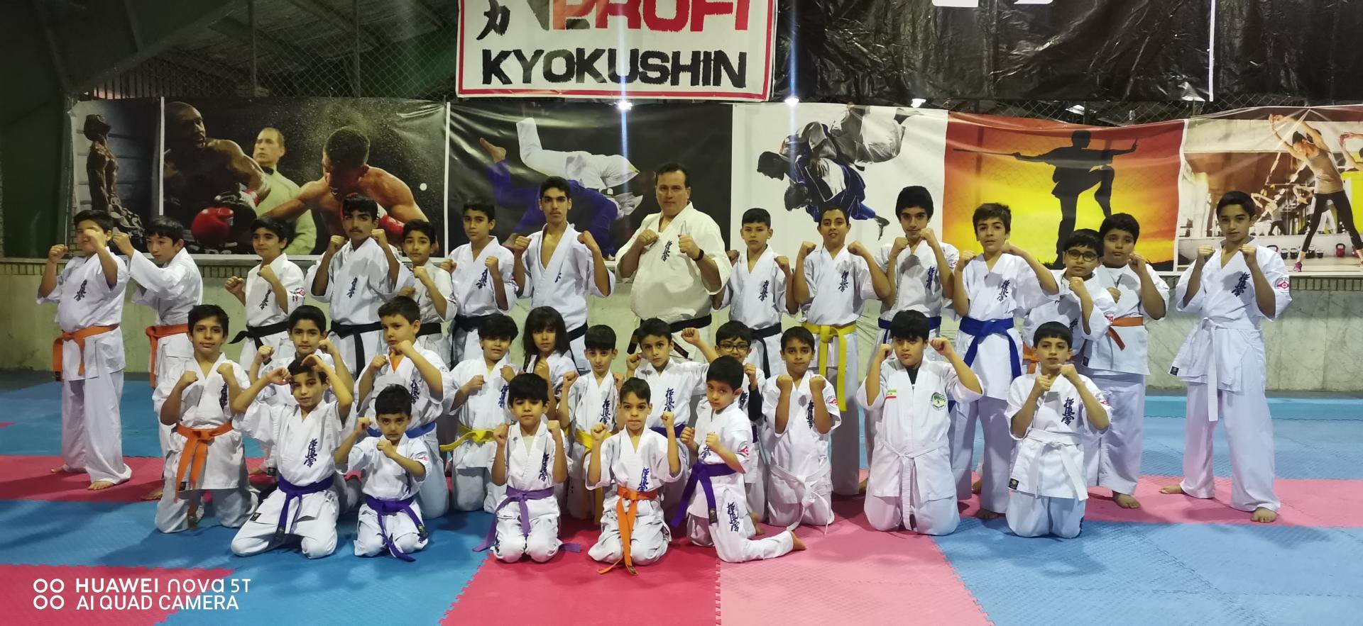 عکس کاراته لواسان  استاد رضاماندگاریان 