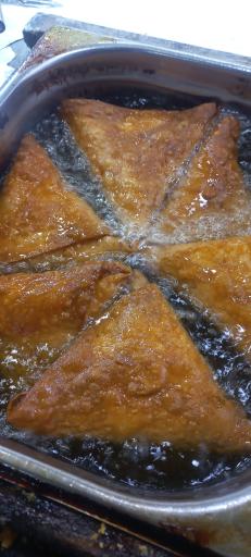 عکس کافه فلافلی تپلی