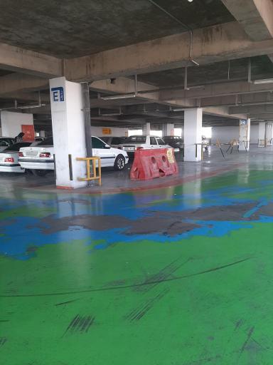 عکس پارکینگ طبقاتی بازار فردوسی (زیتون)